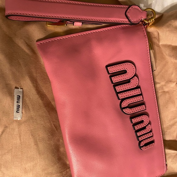 MiuMiu leather clutch - Picture 2 of 6